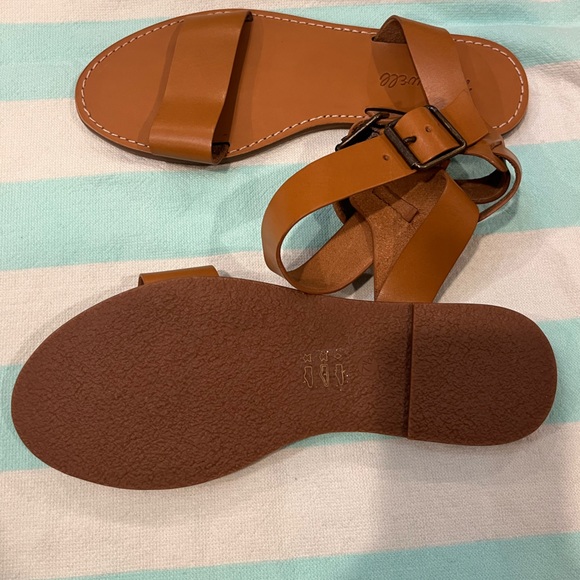 Sandals - Picture 3 of 3